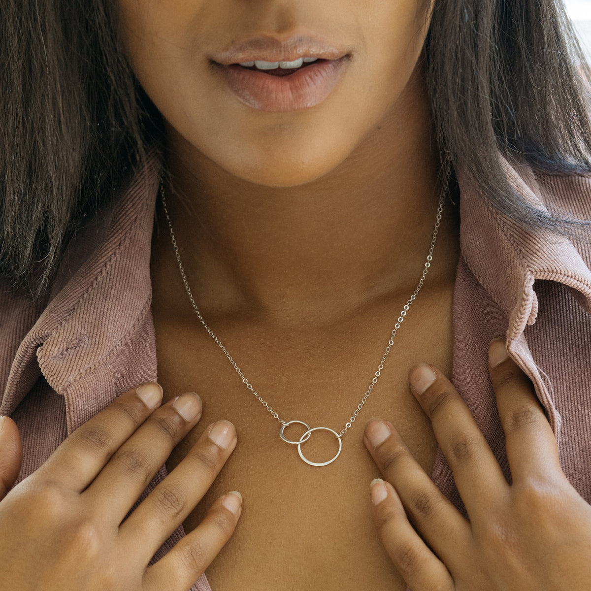 Mother and Daughter Interlocking Circle Necklace – Wild Moonstone