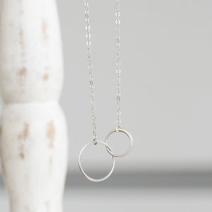 Mother and Daughter Interlocking Circle Necklace